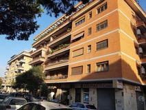 appartamento quadrilocale in vendita Roma in via Diego Simonetti EUR