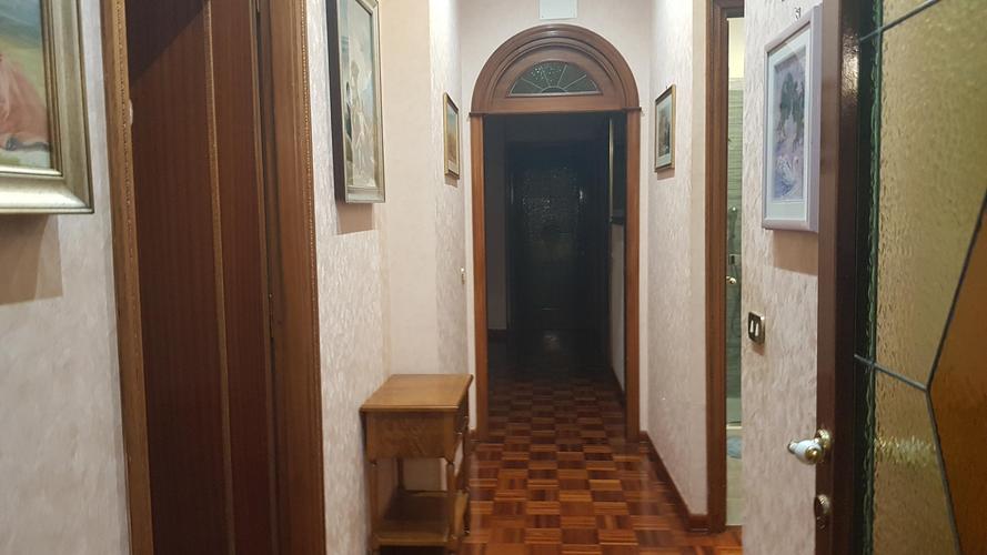 oltre 5 locali in vendita Roma in via delle Baleari € 450.000 EUR