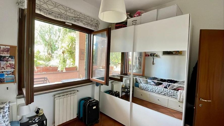 villette bifamiliare in vendita Roma in via Anassimene di Mileto € 360.000 EUR