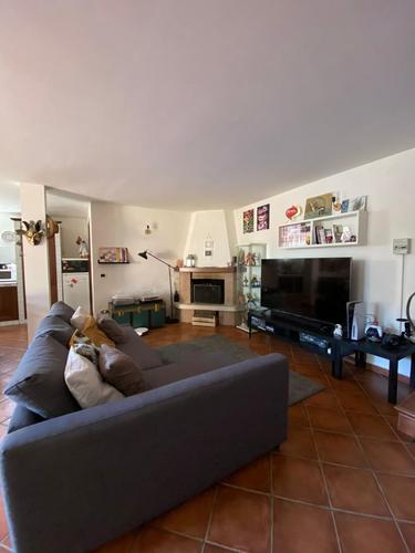 villette bifamiliare in vendita Roma in via Anassimene di Mileto € 360.000 EUR