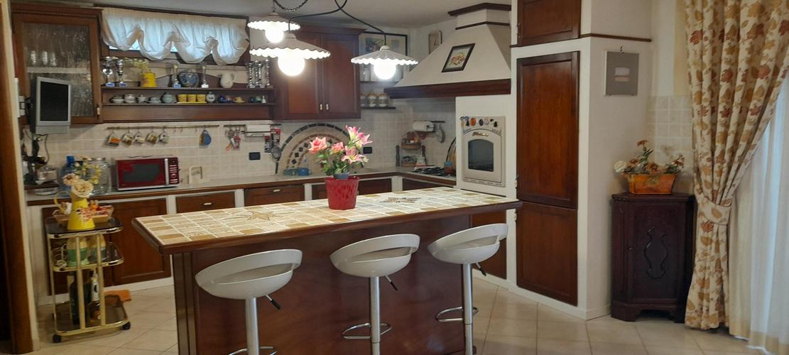 ville unifamiliari in vendita Roma in € 700.000 EUR