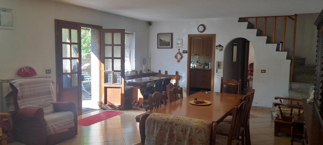 oltre 5 locali in vendita Roma in via Coronaro &euro; 280.000 EUR