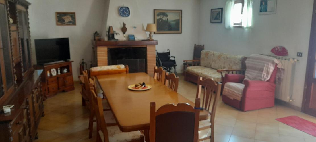 oltre 5 locali in vendita Roma in via Coronaro &euro; 280.000 EUR